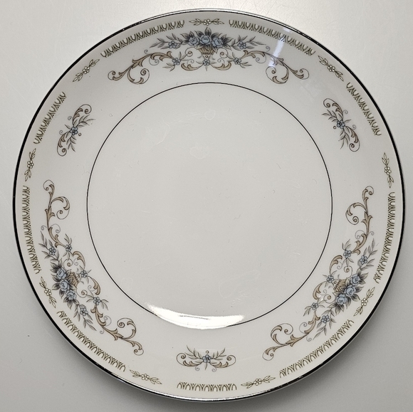 Diane by Fine China of Japan Blue Flower Scrolls Dessert / Fruit Sauce Bowl - Picture 4 of 10